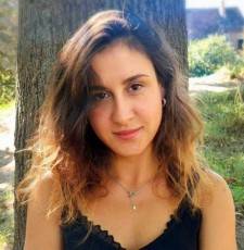 Portrait von Salome Kuriani