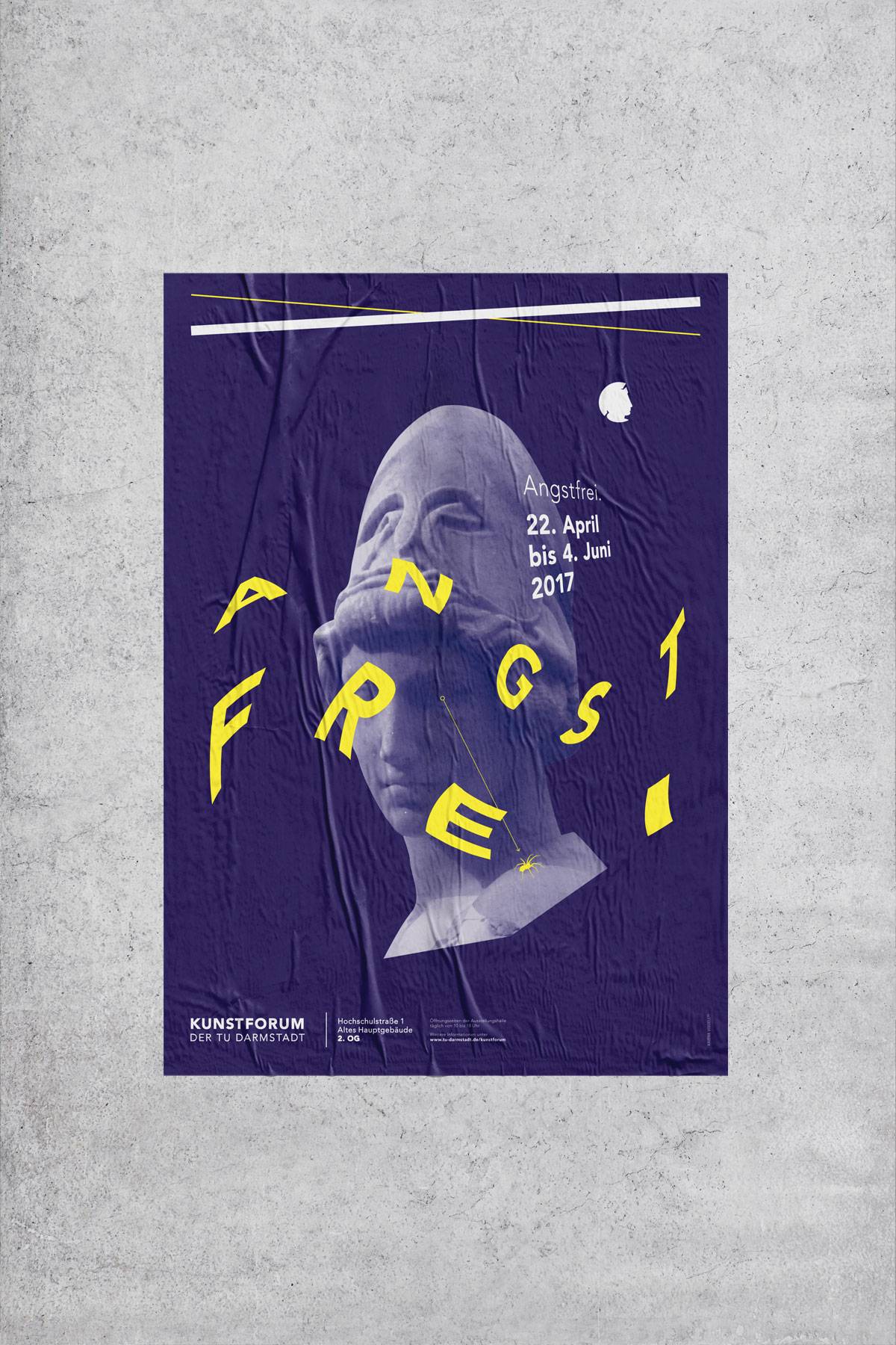 Plakat mit lilafarbenem Hintergrund, darauf eine graue Büste und gelbe, versetzte Buchstaben, die das Wort „Angstfrei“ bilden; rechts Text mit Veranstaltungsdaten und unten das Logo des Kunstforums der TU Darmstadt.